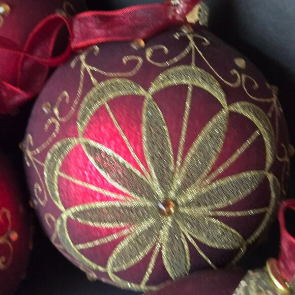 Frontgate Red Gold Flower Burst Glass Ornaments Set Of 4 Luxury Christmas 4–5" - Picture 4 of 10